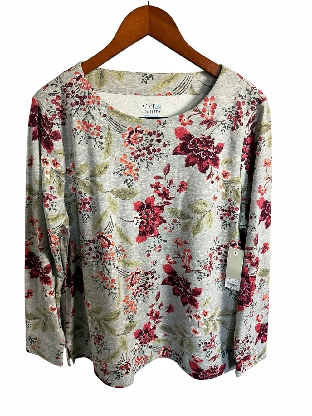 Croft & Barrow Extra Soft Long Sleeve Top Floral Long Sleeve Top in Gray & Red